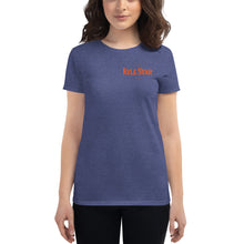 Carica l&#39;immagine nel visualizzatore di Gallery, Kyle Star Clothing | Women&#39;s Fashion Fit T-shirt
